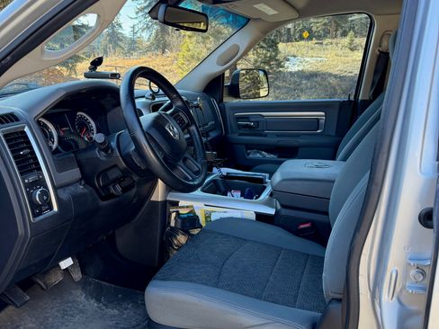 Used 2017 RAM 3500 Lone Star image 4