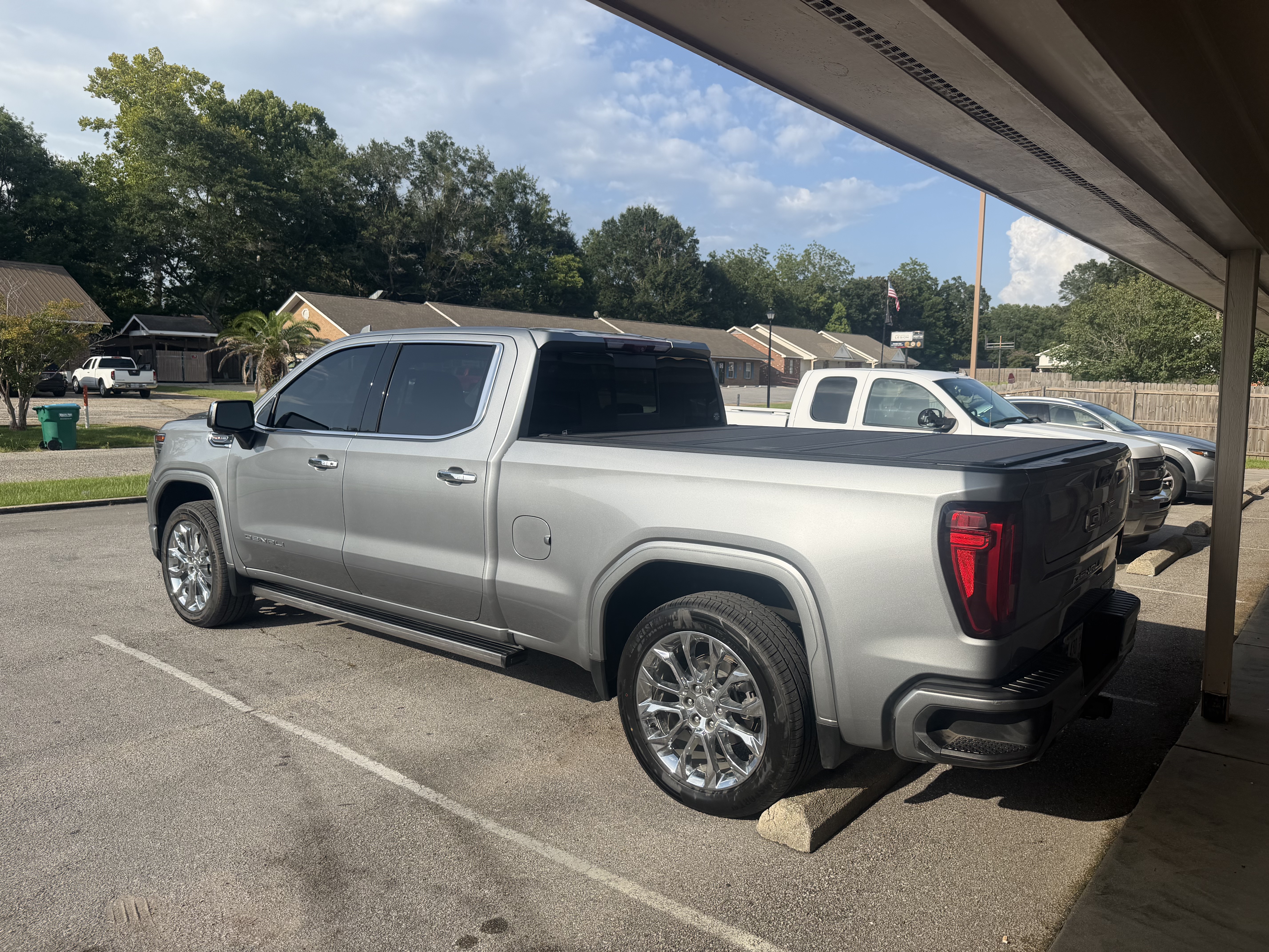 Used 2023 GMC Sierra 1500 Denali w/ Denali Reserve Package AWD/4WD image 23