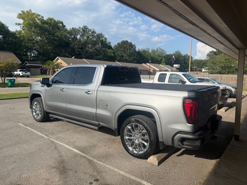 Used 2023 GMC Sierra 1500 Denali w/ Denali Reserve Package AWD/4WD image 23