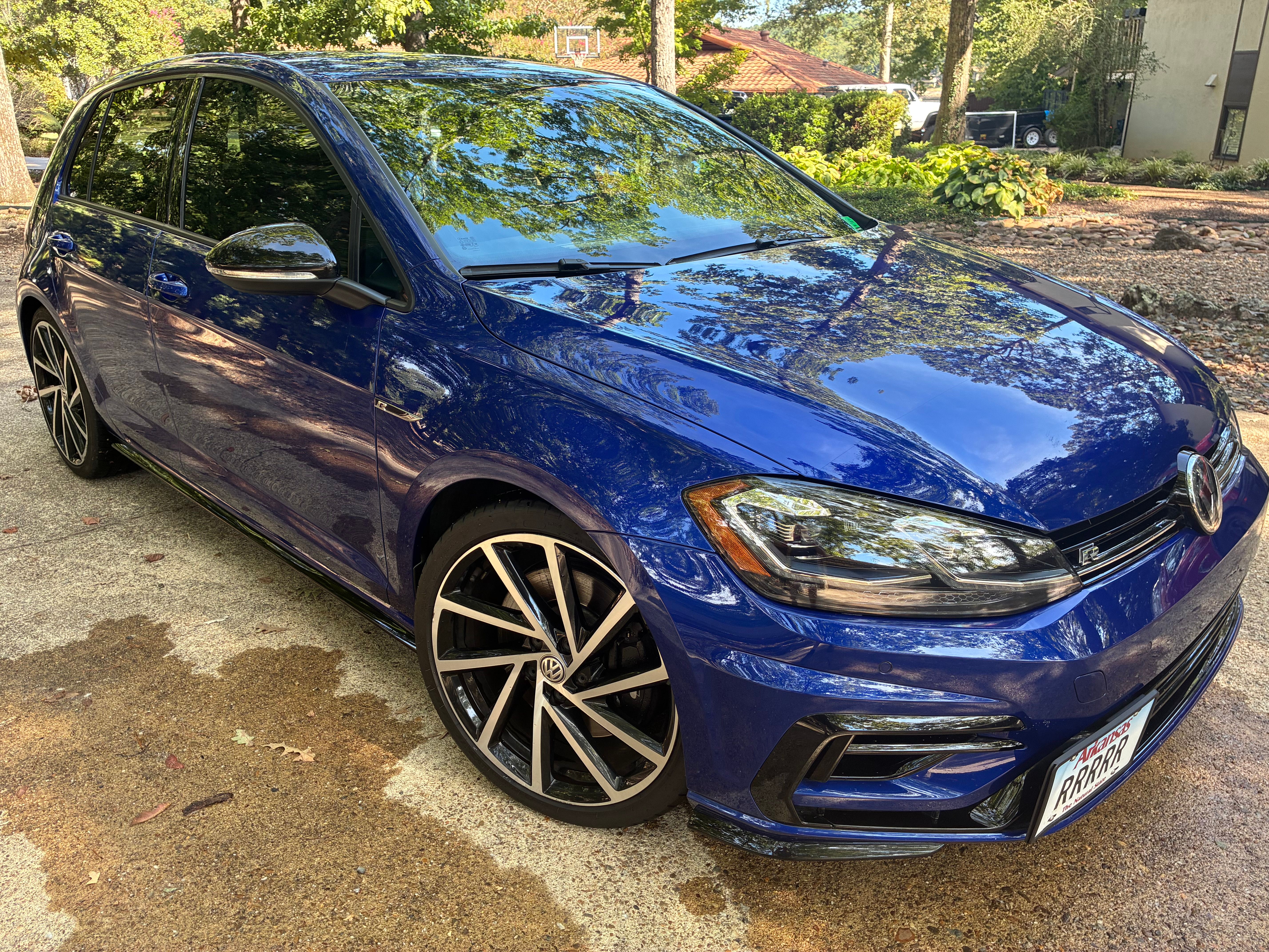 Used 2018 Volkswagen Golf 4-Door AWD/4WD image 2