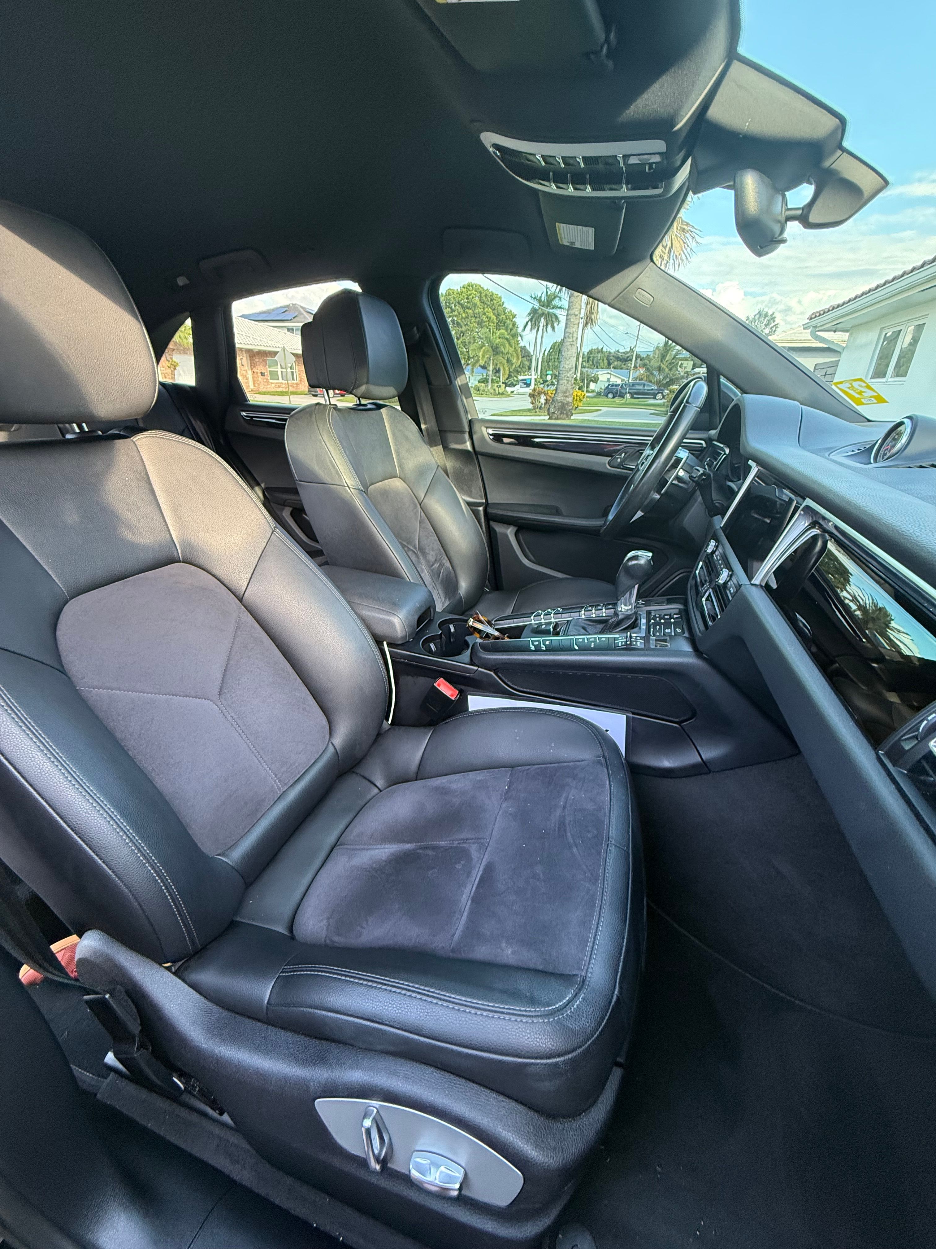 Used 2021 Porsche Macan AWD/4WD image 5