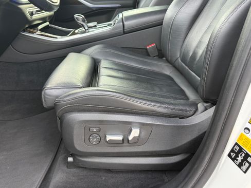 Used 2020 BMW X5 xDrive40i image 12