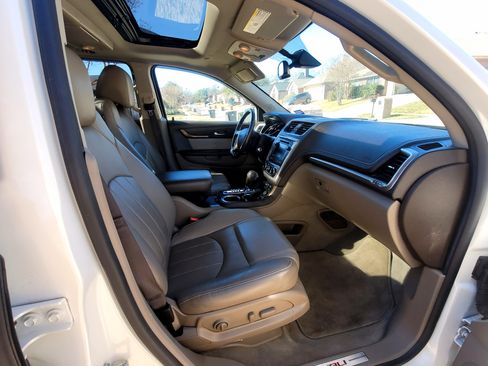Used 2014 GMC Acadia Denali image 15