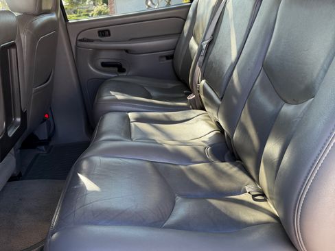 Used 2004 Chevrolet Silverado 2500 LS w/ Heavy-Duty Power Package image 20