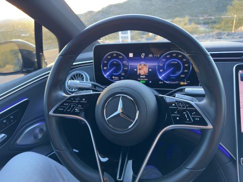 Used 2022 Mercedes-Benz EQS 450+ Sedan image 13