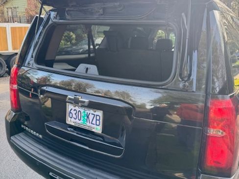 Used 2018 Chevrolet Suburban LT image 22