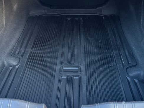 Used 2018 Chevrolet Camaro SS RWD image 4