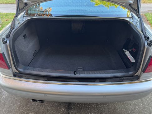 Used 2002 Audi S8 image 12