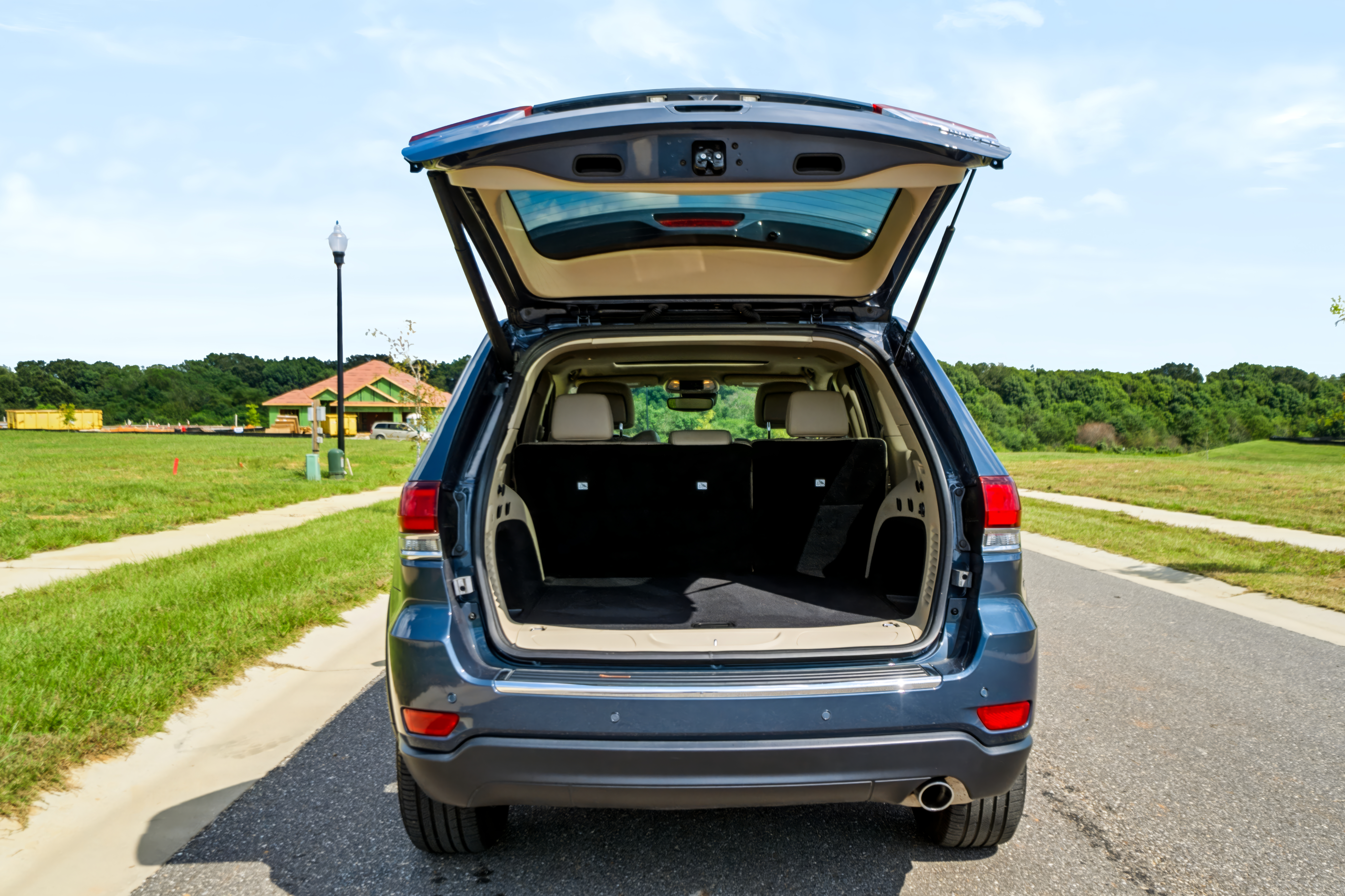 Used 2021 Jeep Grand Cherokee Limited RWD image 13