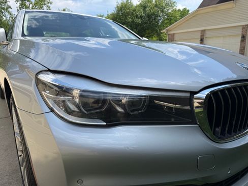 Used 2019 BMW 740i xDrive AWD/4WD image 11
