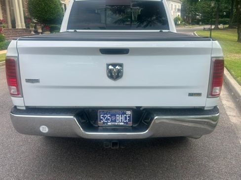Used 2017 RAM 1500 Laramie RWD image 6