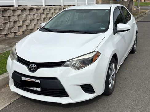 Used 2014 Toyota Corolla LE image 1