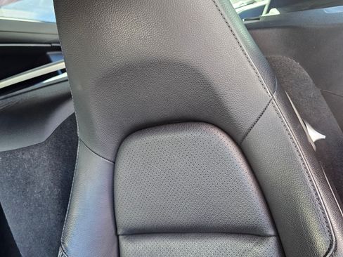 Used 2018 Porsche 718 Cayman Coupe 2D image 13