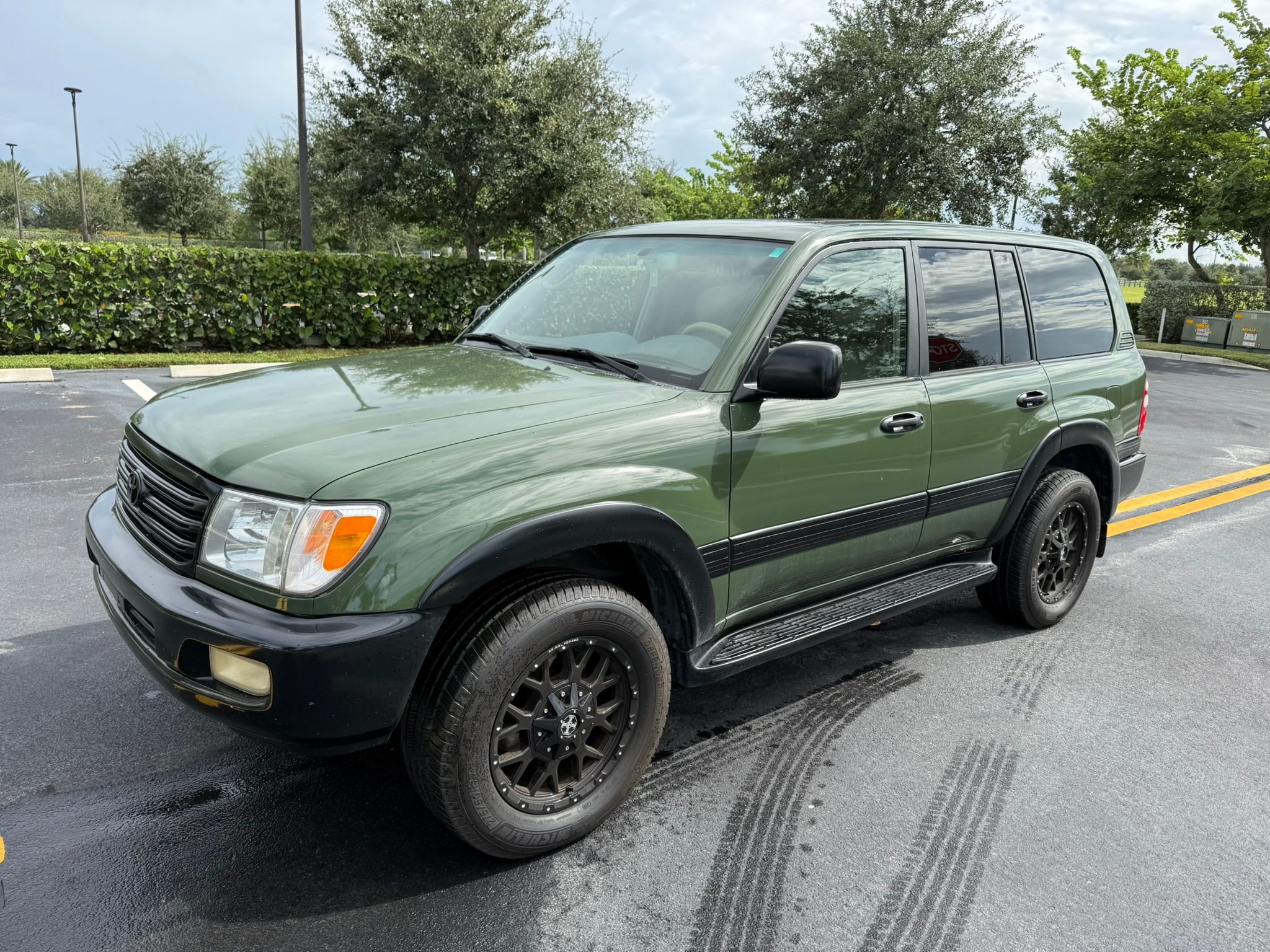 Used 2004 Toyota Land Cruiser AWD/4WD image 4