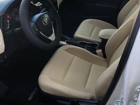 Used 2019 Toyota Corolla LE image 5