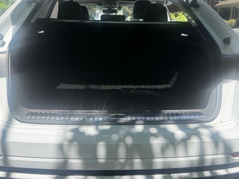 Used 2023 Audi Q8 Prestige AWD/4WD image 13