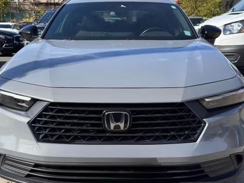 Used 2024 Honda Accord Sport image 1