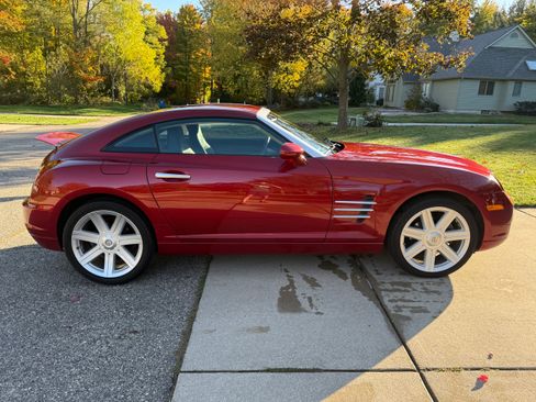 Used 2005 Chrysler Crossfire Limited RWD image 22