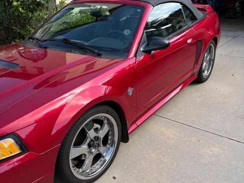 Used 1999 Ford Mustang GT image 2