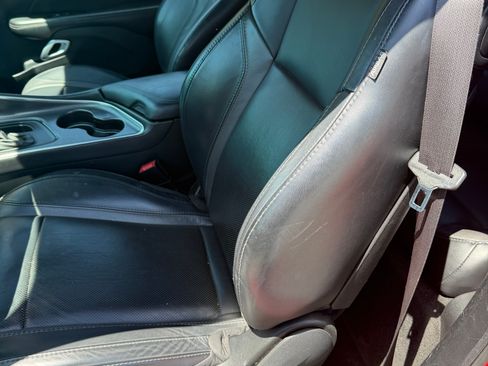 Used 2015 Dodge Challenger SXT Plus RWD image 8