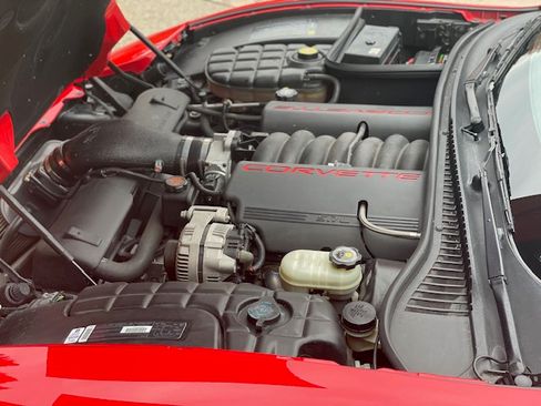 Used 2000 Chevrolet Corvette Convertible w/ Memory Pkg image 23