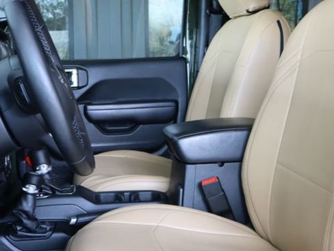 Used 2020 Jeep Wrangler Unlimited Sport S image 9