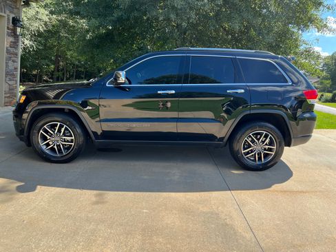 Used 2019 Jeep Grand Cherokee Limited image 10