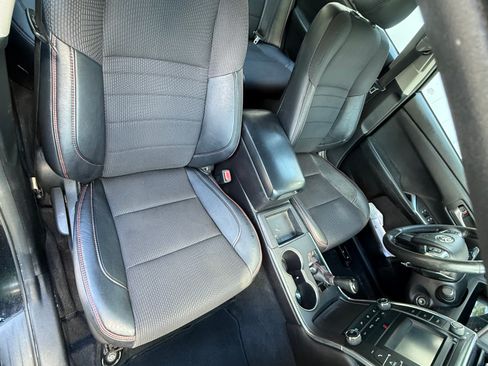 Used 2016 Toyota Camry SE FWD image 9