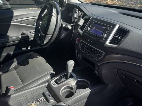 Used 2017 Honda Ridgeline RTL image 11