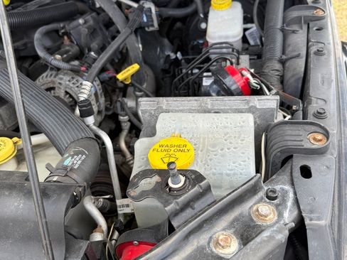 Used 2011 Jeep Wrangler Sahara w/ Dual Top Group image 10