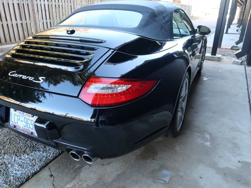 Used 2011 Porsche 911 Carrera S image 9