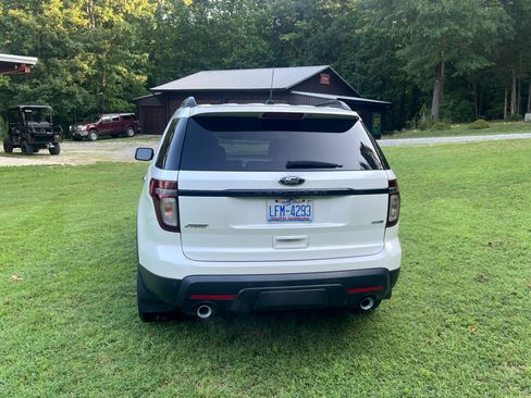 Used 2014 Ford Explorer Sport w/ Equipment Group 401A AWD/4WD image 4