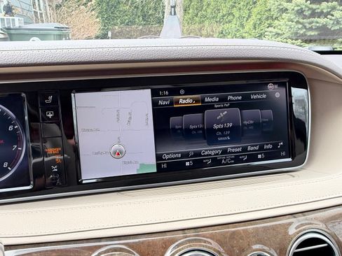 Used 2016 Mercedes-Benz S 550 4MATIC Sedan image 11