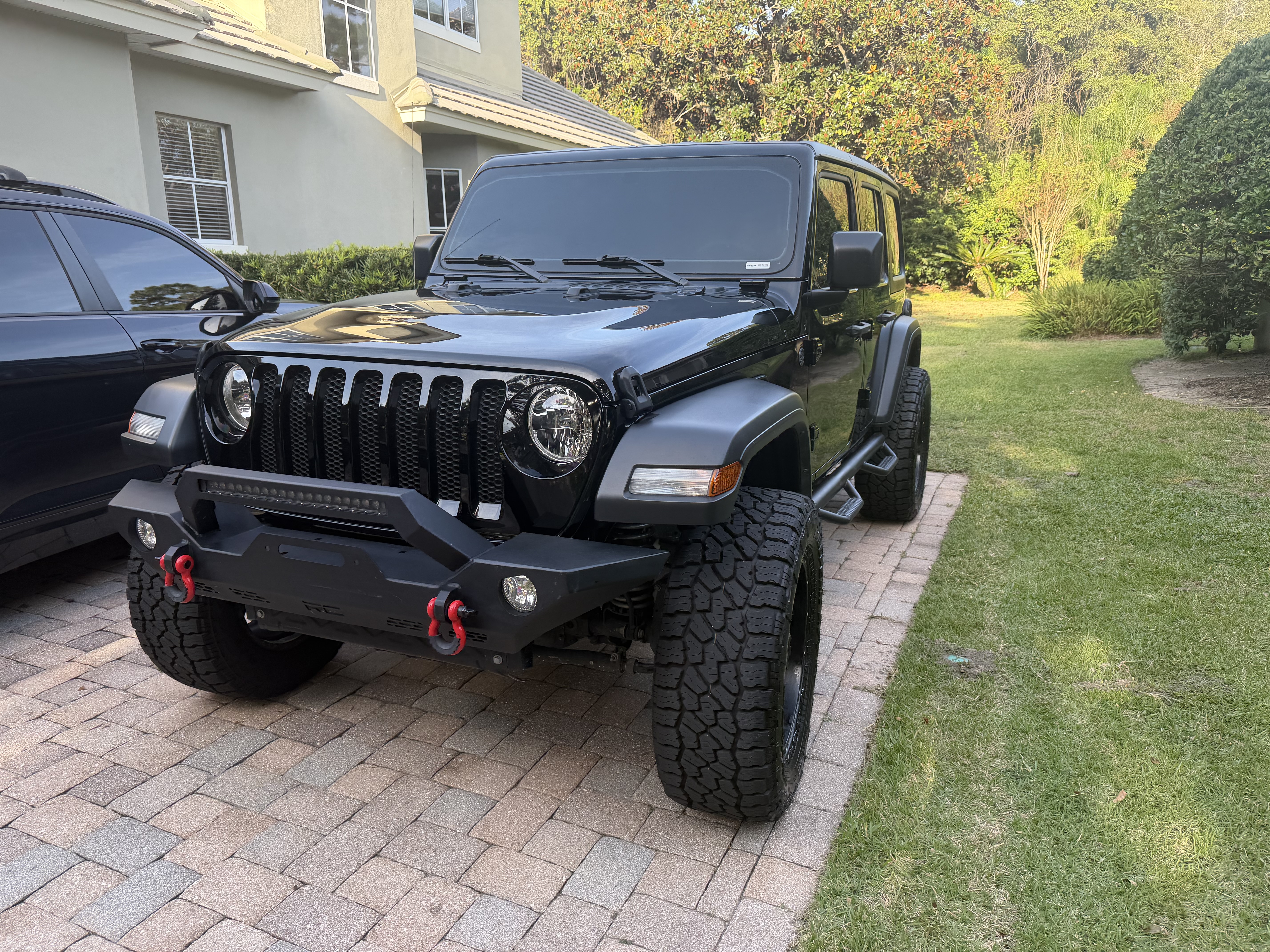 Used 2023 Jeep Wrangler Unlimited Sport AWD/4WD image 4