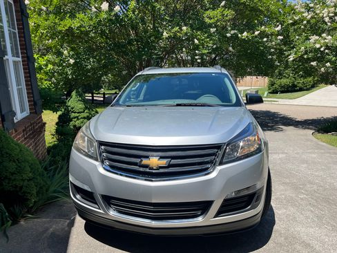 Used 2014 Chevrolet Traverse LS AWD/4WD image 6