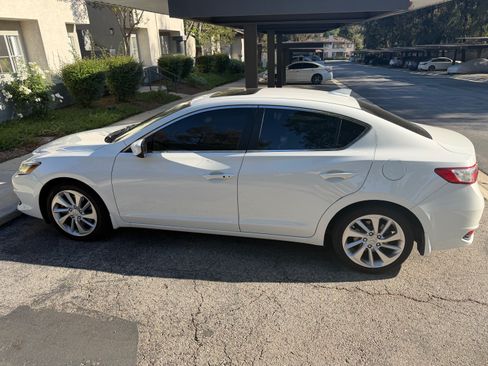 Used 2017 Acura ILX image 5