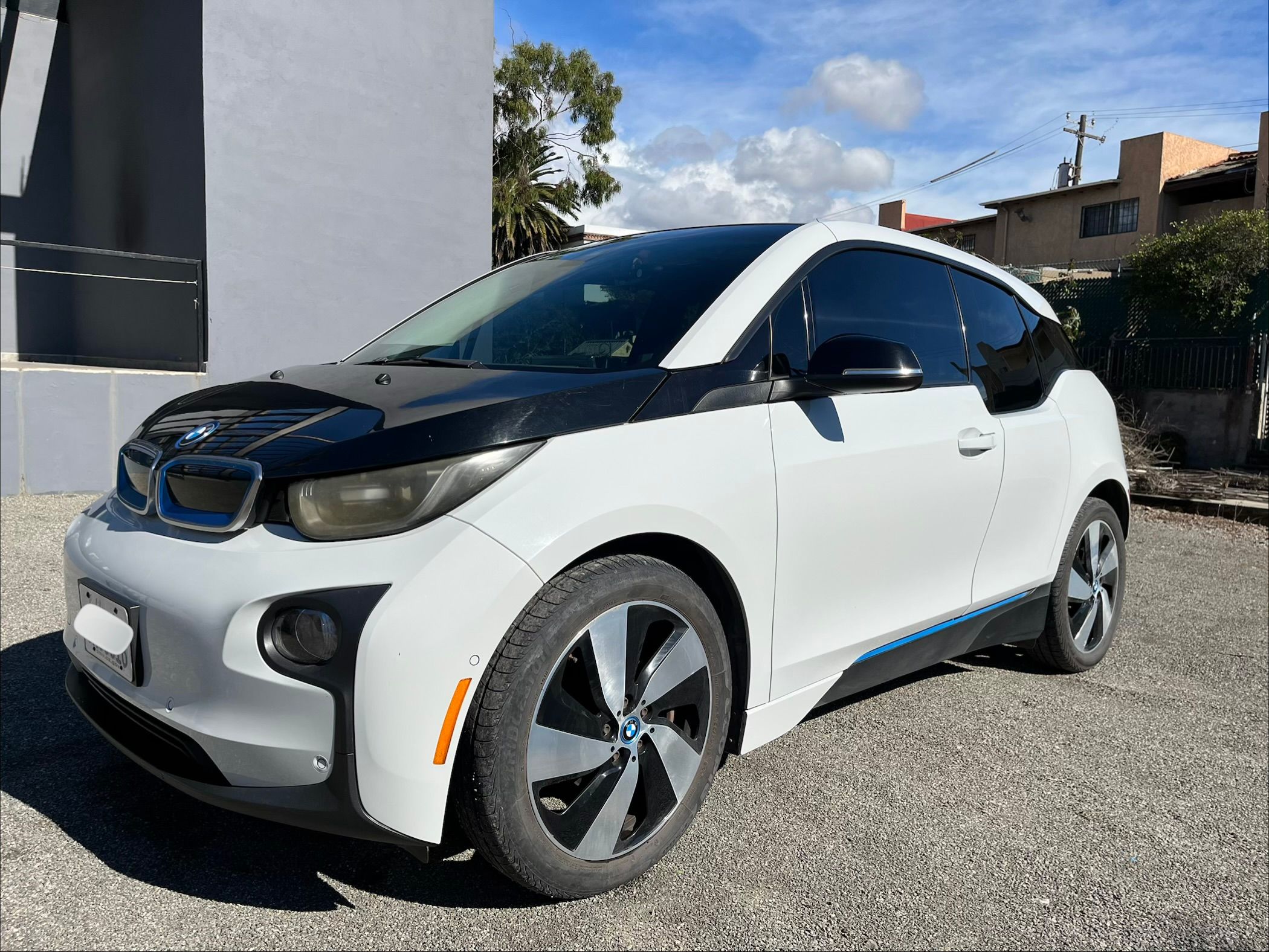Used 2015 BMW i3 w/ Range Extender RWD image 8