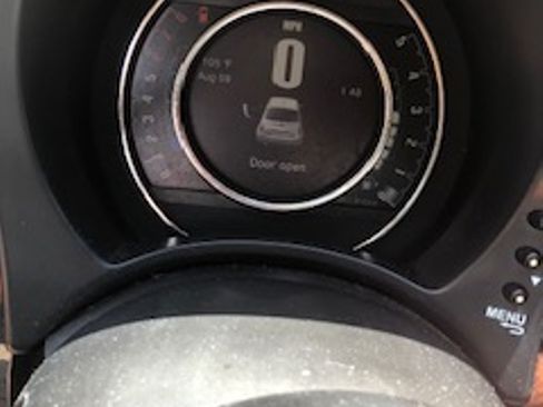 Used 2015 FIAT 500 Pop FWD image 11