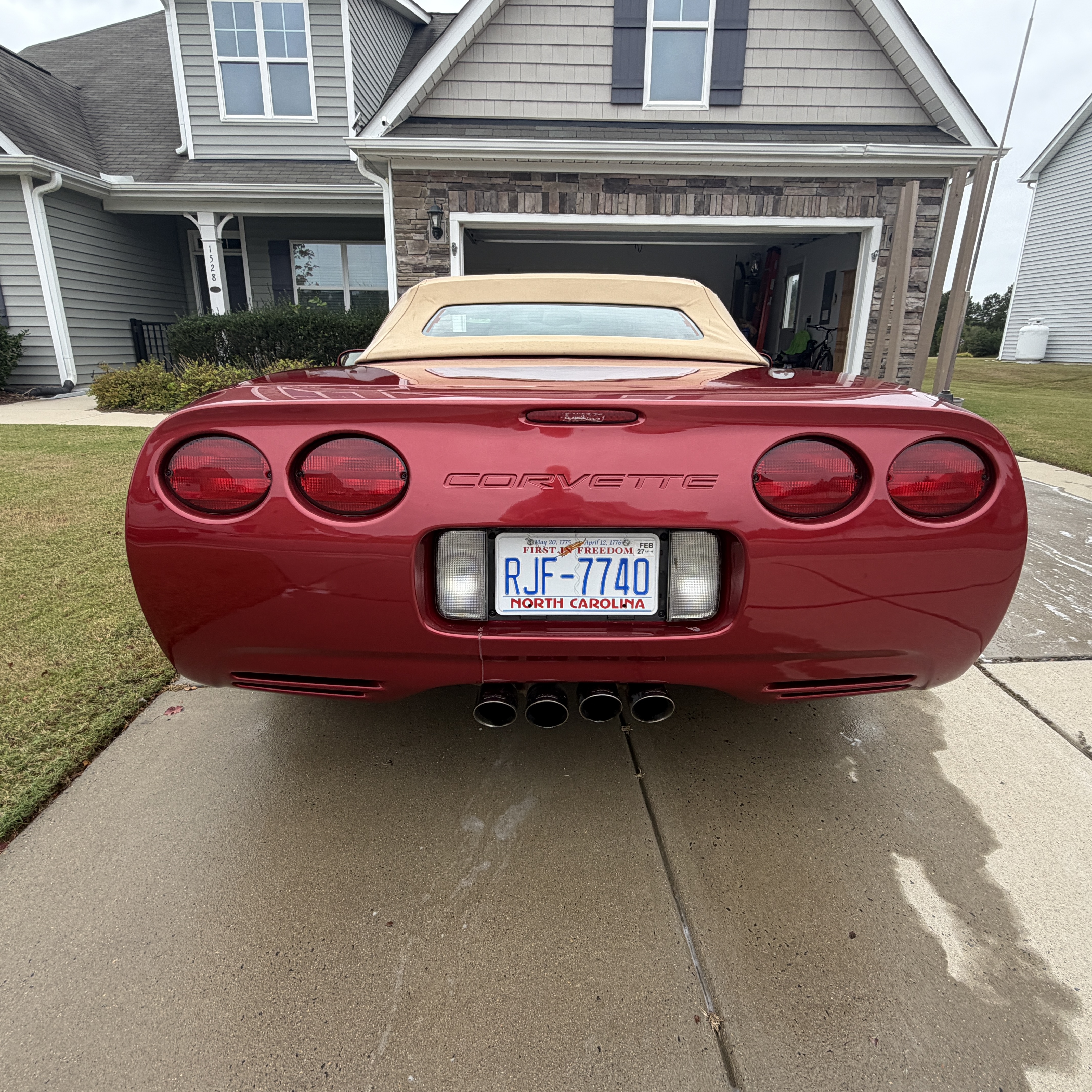 Used 2002 Chevrolet Corvette Convertible w/ Preferred Equipment Group2 RWD image 11