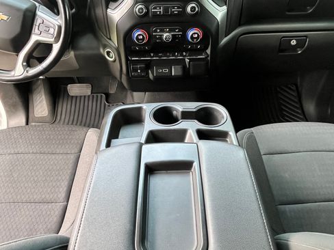 Used 2022 Chevrolet Silverado 2500 LT w/ Convenience Package AWD/4WD image 19