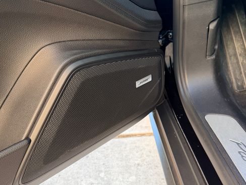 Used 2017 Porsche Panamera 4 image 21