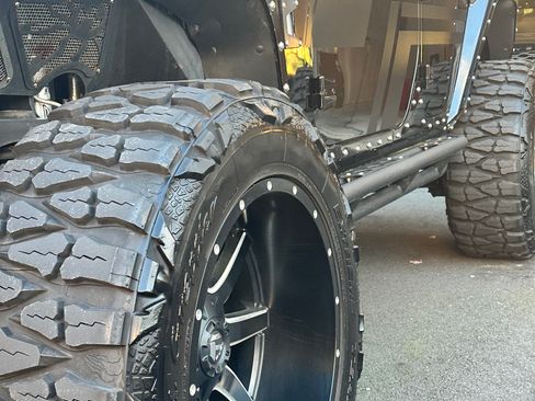 Used 2016 Jeep Wrangler Unlimited Sport w/ Connectivity Group image 11