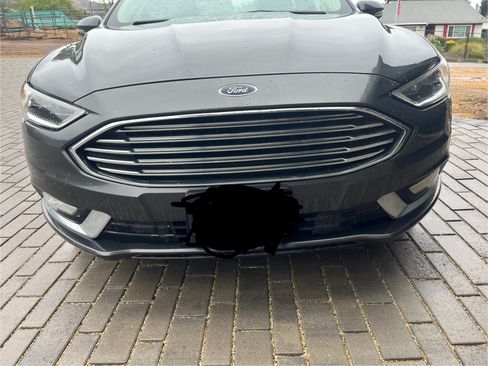 Used 2018 Ford Fusion Titanium image 15