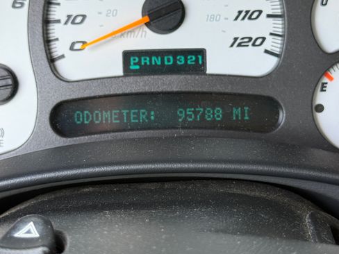 Used 2004 Chevrolet Silverado 1500 SS AWD/4WD image 10