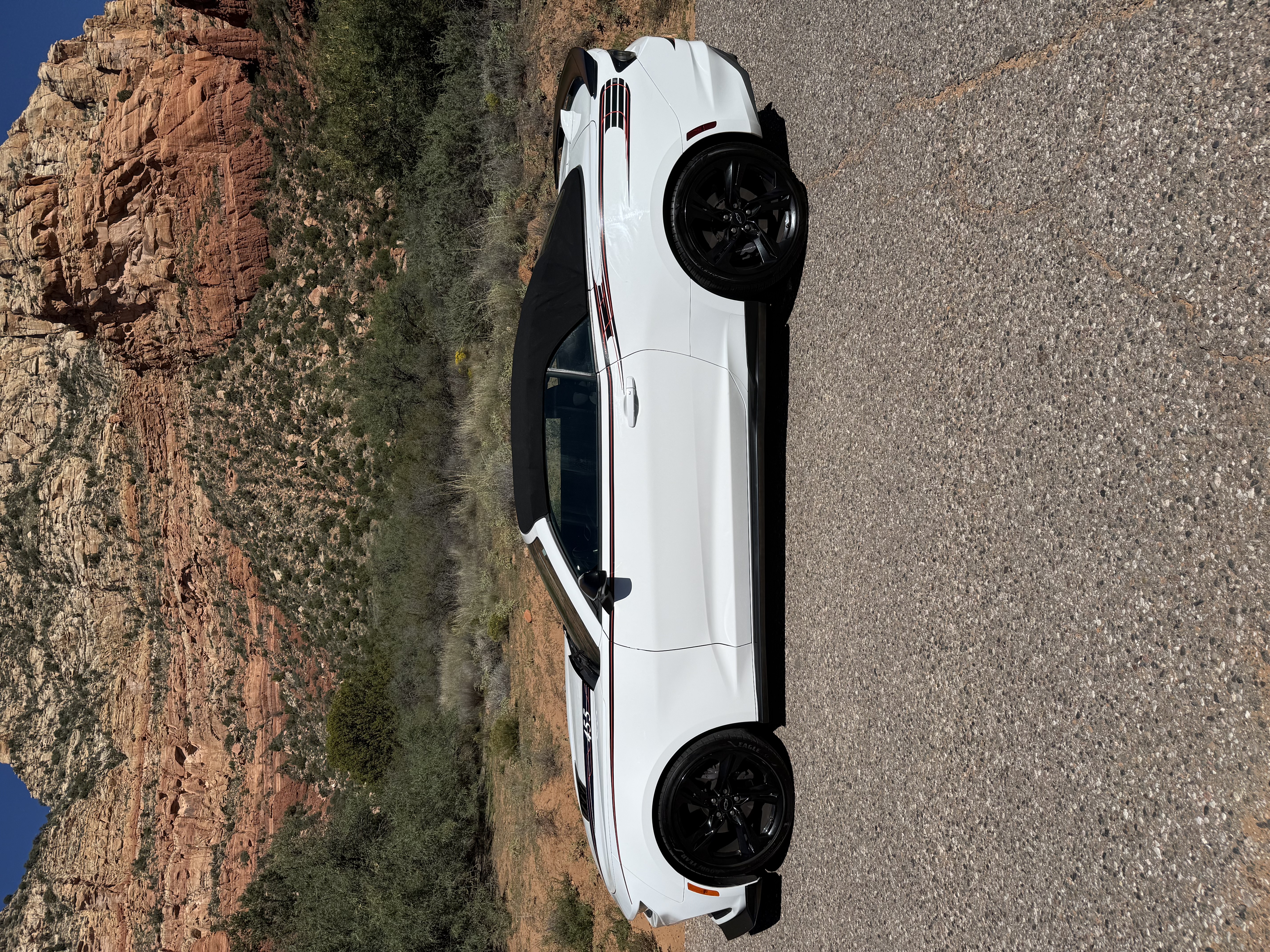 Used 2021 Chevrolet Camaro SS RWD image 11