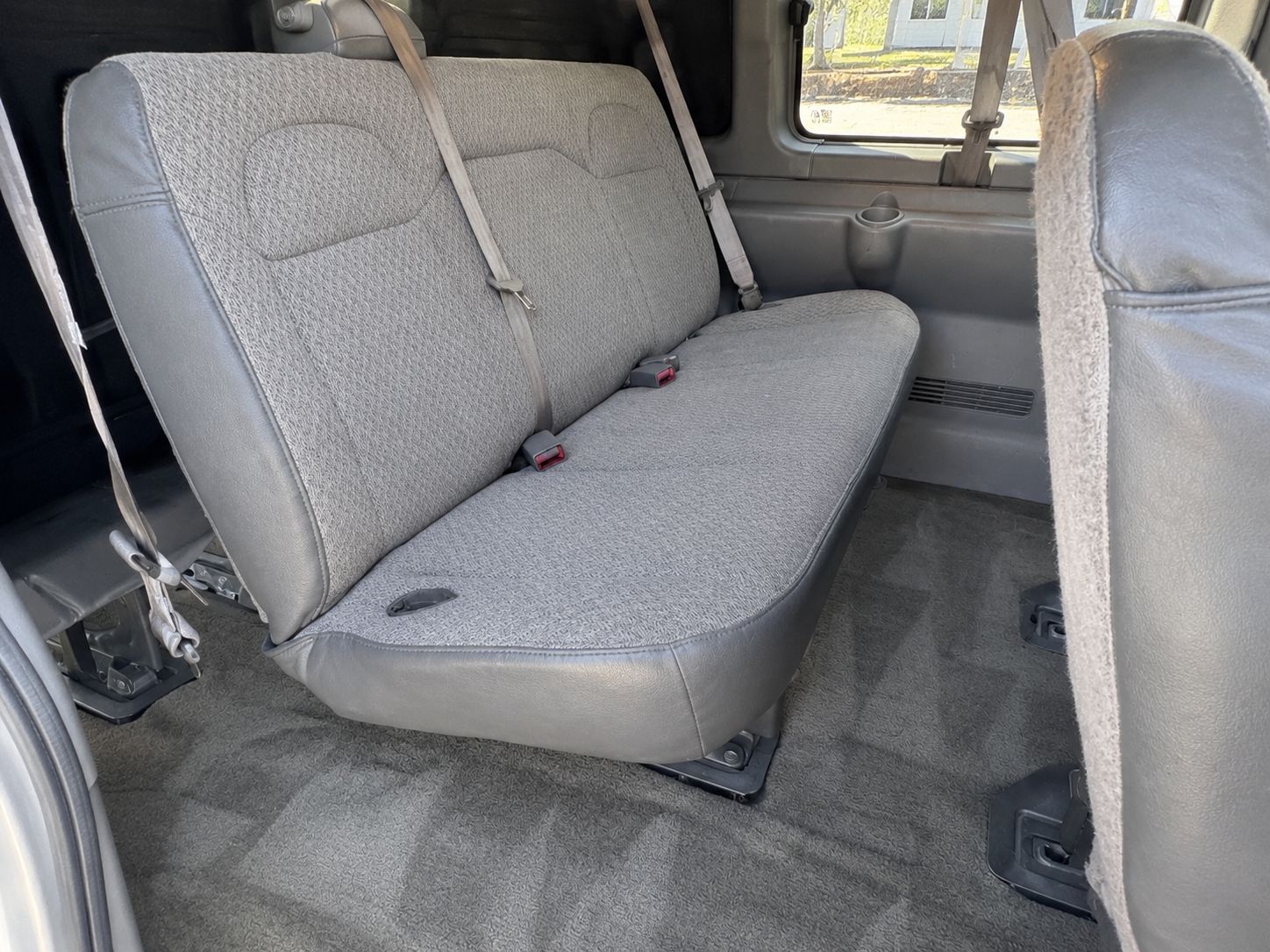 Used 2017 Chevrolet Express 3500 LT w/ LT Preferred Equipment Group RWD image 20