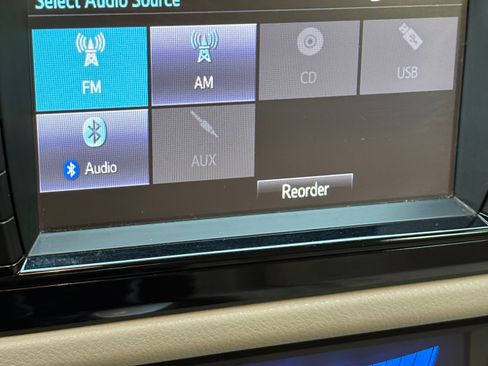 Used 2014 Toyota Corolla LE FWD image 12