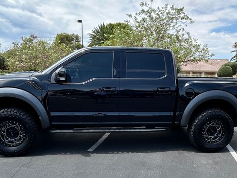 Used 2019 Ford F150 Raptor w/ Equipment Group 802A Luxury AWD/4WD image 1