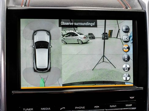 Used 2016 Porsche Cayenne Turbo S image 23