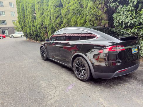 Used 2020 Tesla Model X Long Range AWD/4WD image 6